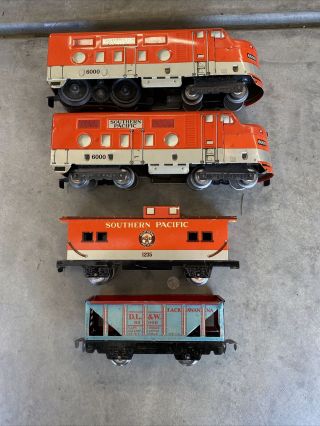 Marx 6000 Southern Pacific Diesel Locomotive,  Dummy And 2 Cars Con.