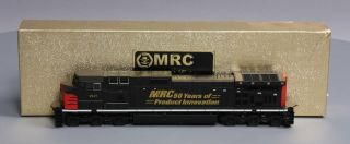 Mrc Ac100 Ho Scale 50th Anniversary Dash 9 Diesel Locomotive 1947 Ex/box