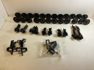 Bachmann,  Aristo - Craft,  Usa Trains G - Scale Knuckle Couplers & Plastic Wheels