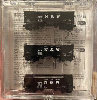 N - Scale Model Railroad Car Norfolk And Western N&w Hoppers Set Of 3 Micro Trains