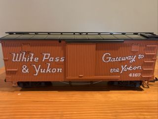 Lgb G Scale 4167 White Pass And Yukon Gateway To The Yukon Boxcar (red)