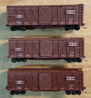 Three Ho Scale Norfolk & Western N&w Stock Cattle Cars Different Number Accurail