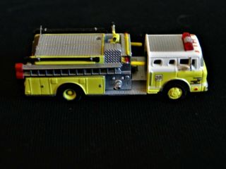 Athearn Ford C - Series,  Detroit Fire Dept.  Fire Truck,  N Scale (1:160)