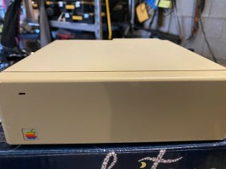 Vintage Apple Macintosh Hard Disk 20 M0135 Powers On Disk Spins Not