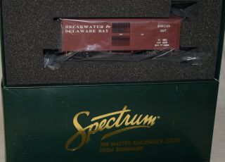 Bachmann Spectrum No.  27656 Breakwater & Delaware Bay Ventilated Boxcar - On30