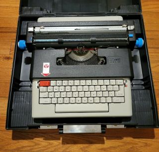 Olivetti Lettera 36 With Case Vintage Electric Typewriter