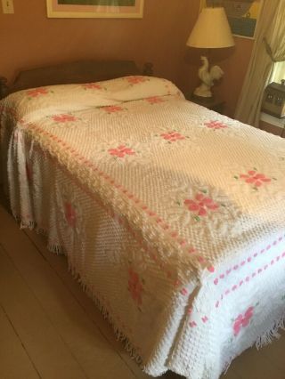 Vintage Cotton Chenille Bedspread Pink Flower Fringe White Queen 100 " X 102”