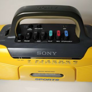 Vtg Sony Sports boombox Water Resistant AM/FM Cassette Recorder CFS - 903 3