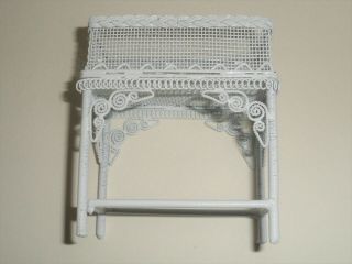 Vintage Dollhouse Miniatures White Metal Wicker Garden Table/stand 1:12