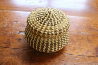 Vintage Gullah Sweetgrass Basket W Lid Perfect