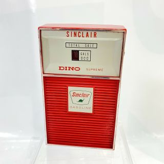 Vintage 1960’s Sinclair Oil Gas Pump Shaped 6 Transistor Am Dino Radio Mm