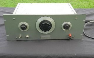Vintage Hewlett Packard Audio Oscillator Model 200b