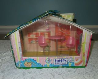 Vintage Mattel Tutti Summer House 1965 Fold Down Vinyl House Barbie 