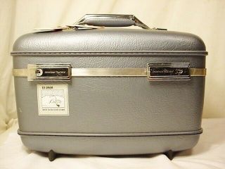 Vtg American Tourister Carry On Train Case Luggage Suitcase Over Night Keys Blue