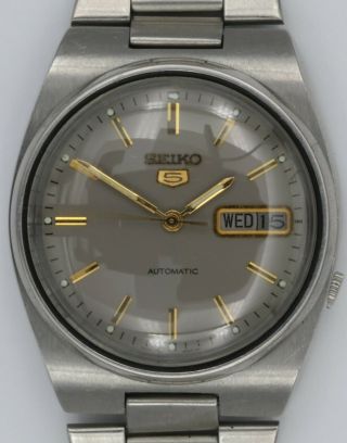Vintage Steel Seiko 5 Day Date Automatic Wristwatch.  7009 - 3130.  On 7 Inch Bracelet