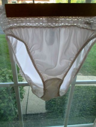 Vtg Olga White Nylon Panties 23113 Lingerie Size 7