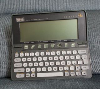 Psion Series 3a Vintage Money Pda 512k Ram Plus 1mb Flash Solid State Card Uk
