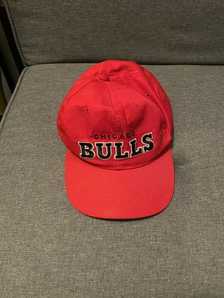Vintage Starter 1990 Chicago Bulls Snapback Hat Red