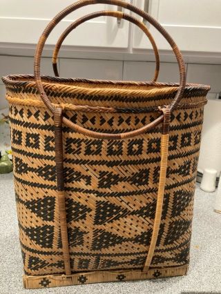 Vintage woven 2 color wicker basket with handles 2