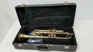 Vintage Elkhorn By Getzen Trumpet W/case