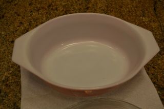 Vintage 1950s White Daisy Pink Pyrex Covered Oval 043 Casserole 1.  5 Quart 3