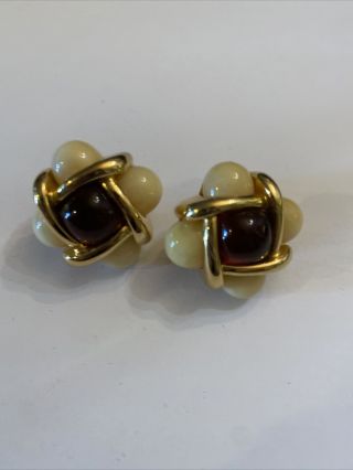 Vintage Joan Rivers Cream Acrylic And Amber Glass Cabochon Clip On Earrings