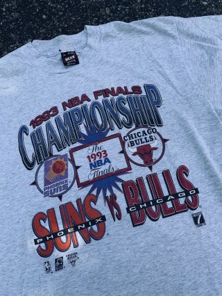 VTG Chicago Bulls 1993 NBA Championship Screen Stars Gray T - Shirt L Jordan 2