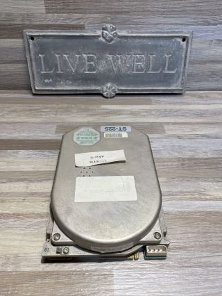 Vtg Seagate St - 225 20mb Hard Drive - Looks Great