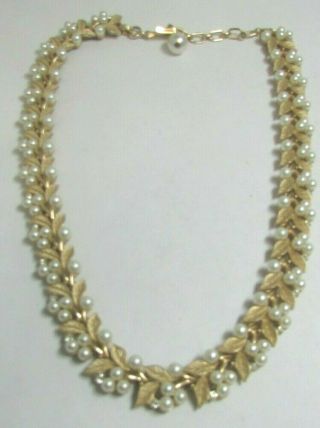 Vintage Trifari Gold Tone Leaf Faux Pearl & Rhinestone Choker Necklace 13.  5 - 17 "