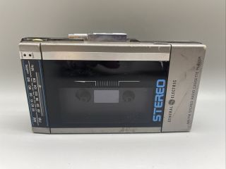 Vintage Ge General Electric 3 - 5273b Cassette Player Am/fm Radio Walkman