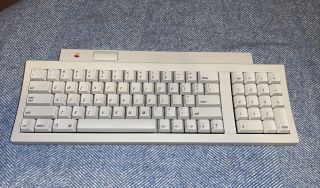 Vintage Apple Keyboard Ii M0487