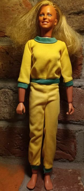 Vintage 1976 Kenner Bionic Woman Action Figure Doll Six Million Dollar Man Movie