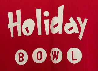 Vintage Red White Holiday Bowl Polyester Bowling Alley Shirt Hayward California
