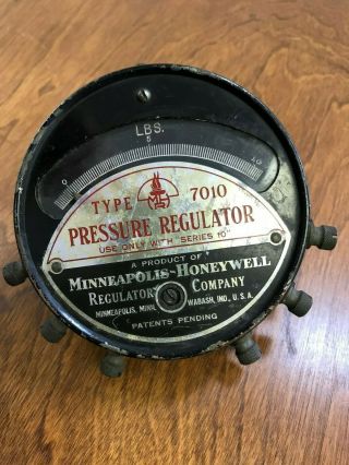 Vintage Pressure Regulator 7010 Type Honeywell Series 10 Minneapolis,  Mn
