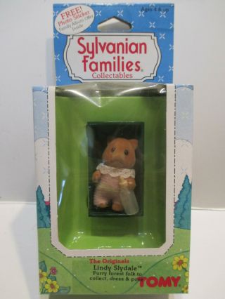 Vintage 1985 Tomy Sylvanian Families Lindy Slydale Baby Nib