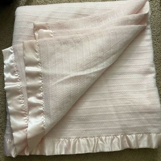 Vintage Acrylic Blanket Satin Trim Made In America 90” X 91” Queen Light Pink 2