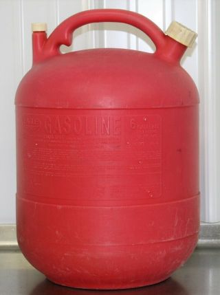 Vintage Eagle 6 Gallon Round Plastic Gas Can Pg 6 Vented Pre Ban