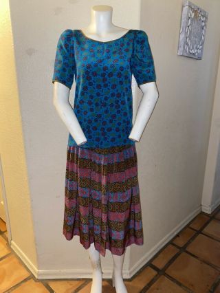 Vintage Miss O By Oscar De La Renta Multi Color Mixed Print Blouse Skirt Suit 8