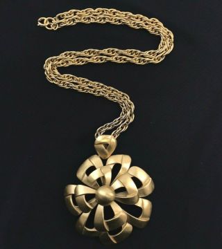 Large Vintage Crown Trifari Xmas Golden Layered Bow,  Ribbon Pendant Necklace 2