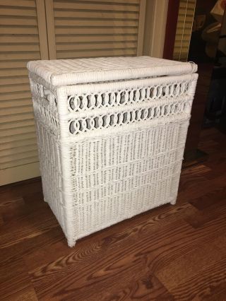 Vintage 1970’s White Woven Wicker & Rattan Laundry - Clothes Hamper - Hinged Lid