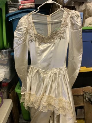 Outstanding Vintage 1930’s/40’s Satin And Lace Wedding Gown