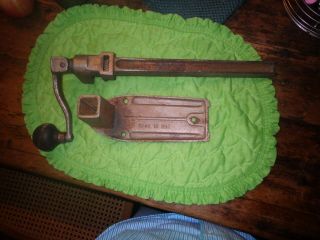Vintage Edlund Industrial Commercial Restaurant Can Opener With Base