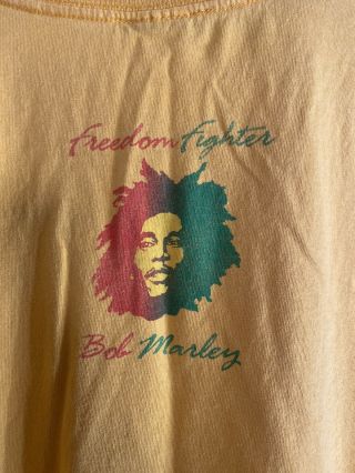 Vintage Yellow Bob Marley Freedom Fighter T - Shirt Size Large