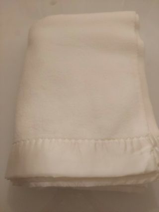 Vintage Ivory Acrylic Thermal Blanket Satin Trim 88 x 84 Full Double 2