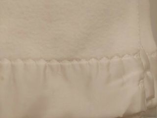 Vintage Ivory Acrylic Thermal Blanket Satin Trim 88 x 84 Full Double 3
