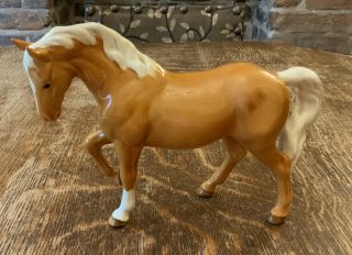 Vintage Beswick Early Palomino Horse - Jogging Mare/horse - Raised Leg - 22cm