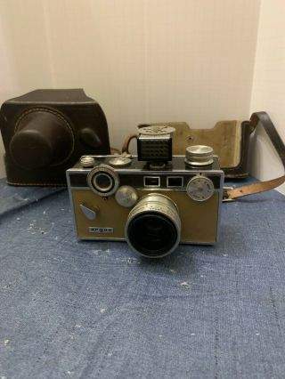 Vintage Argus C3 35mm Rangefinder Brick Camera With Case