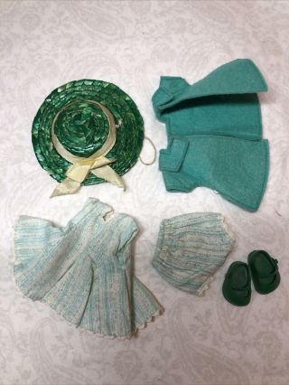 8” Vintage Vogue Ginny 1950’s Outfit Green Felt Jacketcoat Hat Dress & Shoes P40