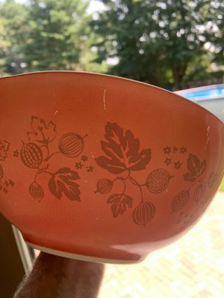 Vintage Pyrex Pink & White Gooseberry 442 1.  5 Qt Cinderella Mixing Bowl
