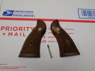 Vintage Wood Pistol Grips And Screw For Smith & Wesson Square Butt Revolvers